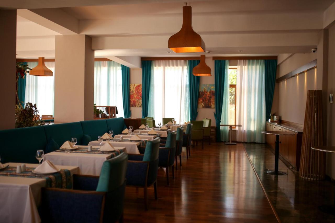 El Resort Hotel Qax Bagian luar foto